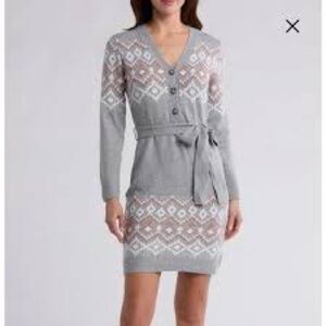 Lucky Brand Gray and Pink Diamond Knit Sweater Size Medium‎ EUC